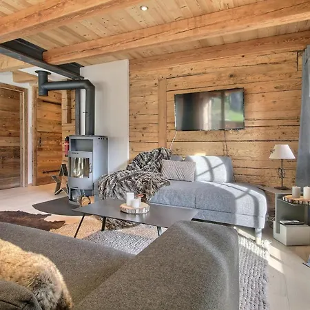 Hotel Authentic Renovated In The Wild