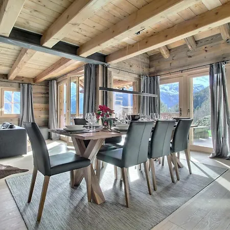 Authentic Renovated In The Wild Hotel 4*