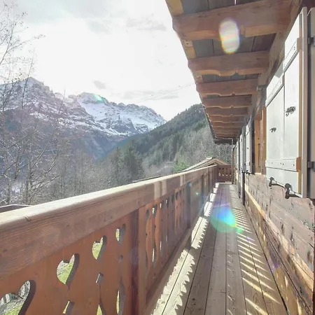 Authentic Renovated In The Wild Hotel